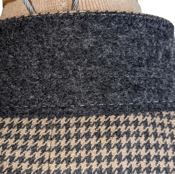 Hickey Freeman (Loro Piana) Houndstooth Men's Blazer... See Measurements - Picture 5 of 13